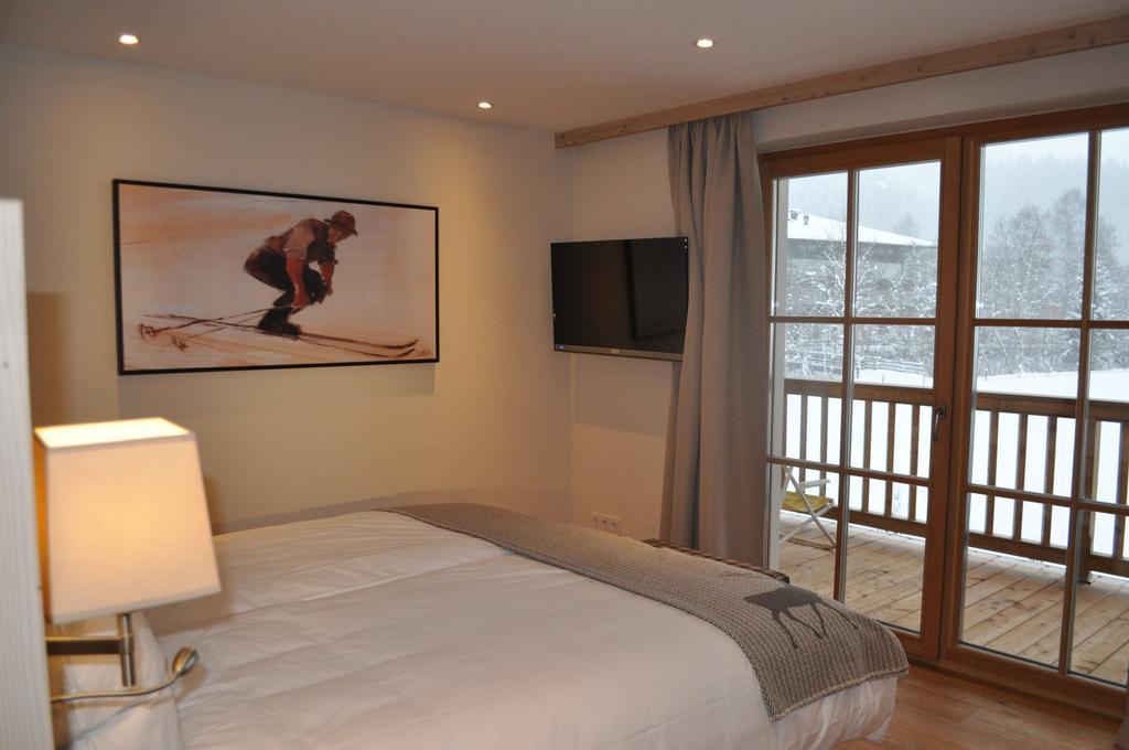 Alpen Chalet Dorfwies Kirchberg in Tirol Rom bilde